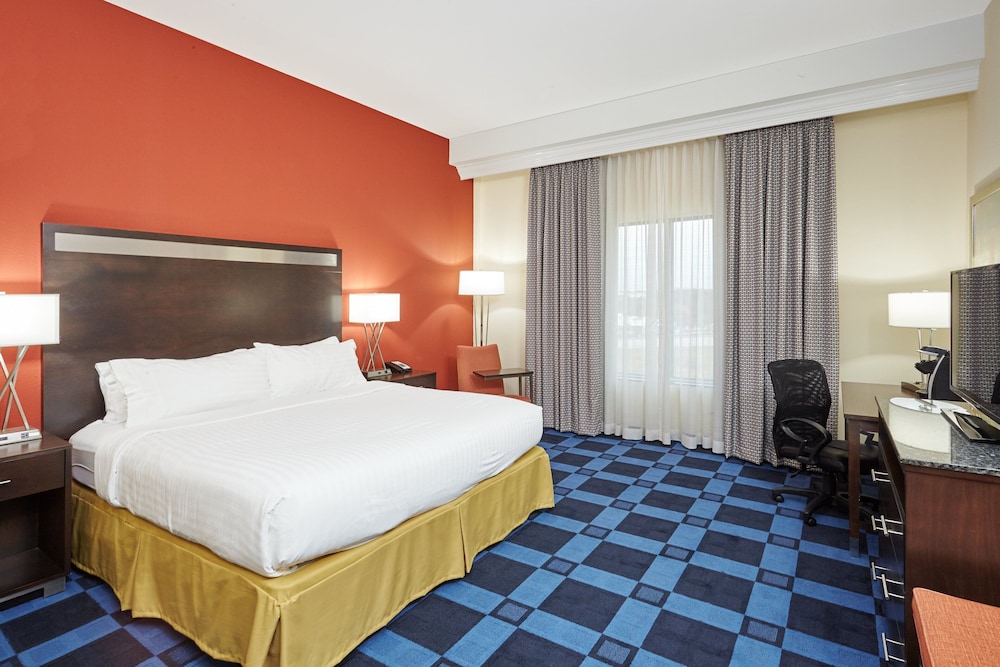 Standard Room, 1 King Bed photo 2