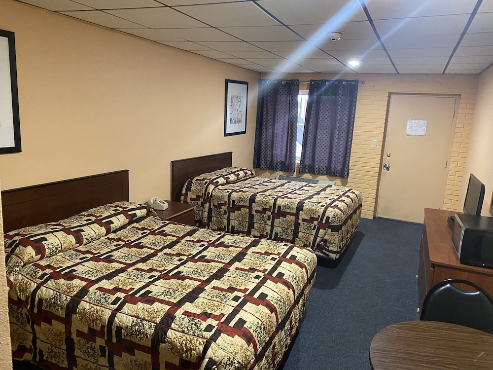 Basic Double Room photo 1