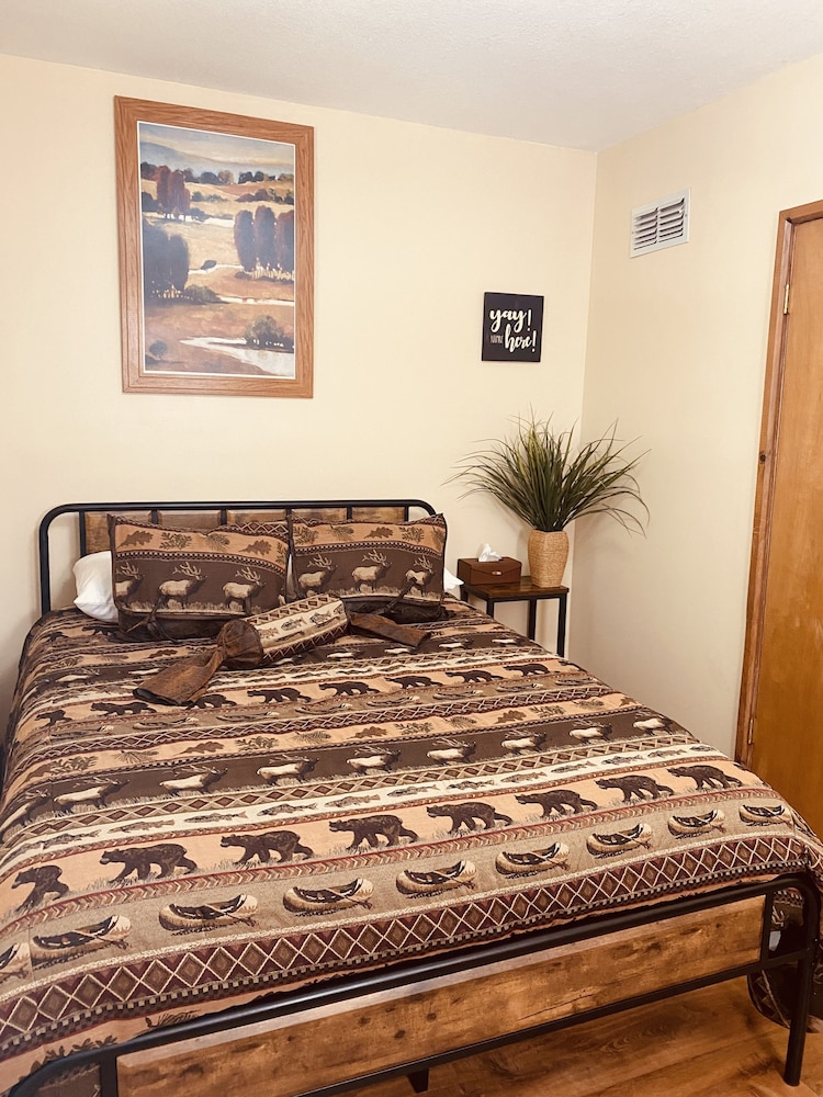 Woodwose Cabin photo 1