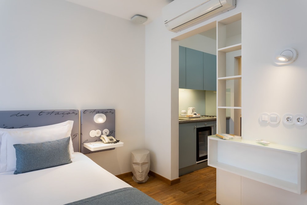 Double Room, Connecting Rooms