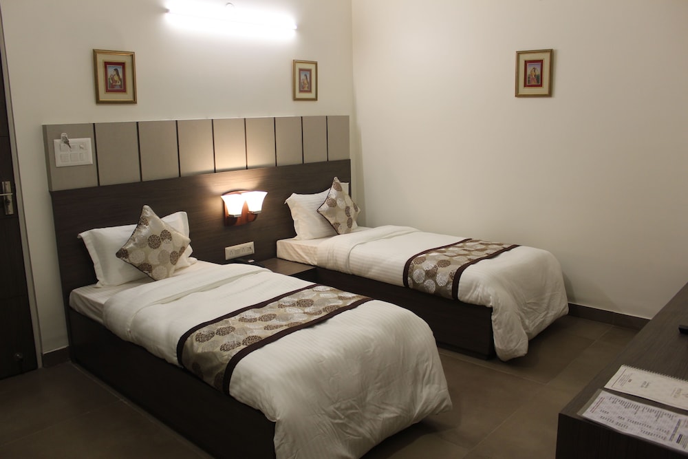 Deluxe Double Room photo 3