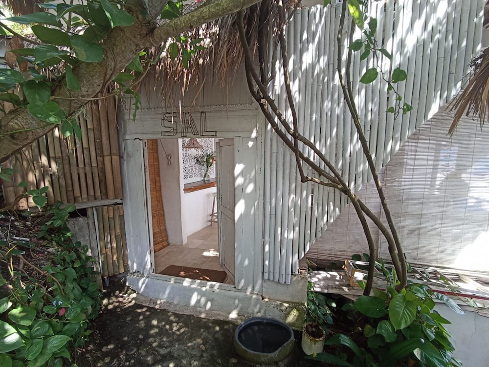 Deluxe Apartment, 3 Bedrooms, Beach View photo 3