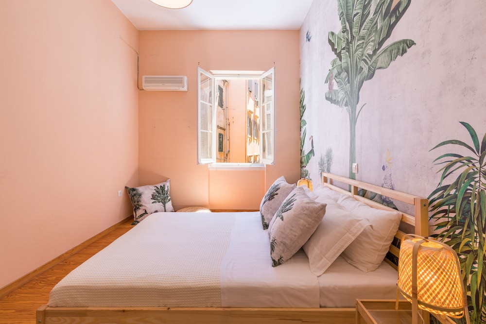 Gallery Apartment photo 2