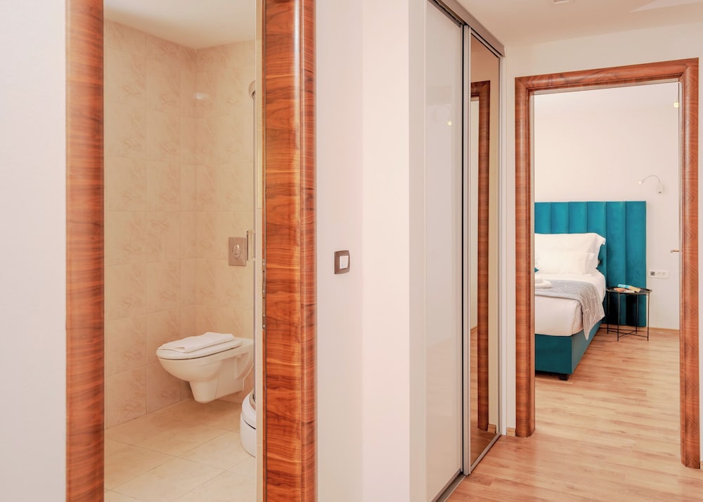 Premium Apartment, Balcony, Sea View photo 3