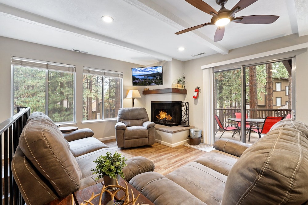 Condo, Multiple Beds, Kitchen, Mountain View (Family Fun Getaway) photo 1