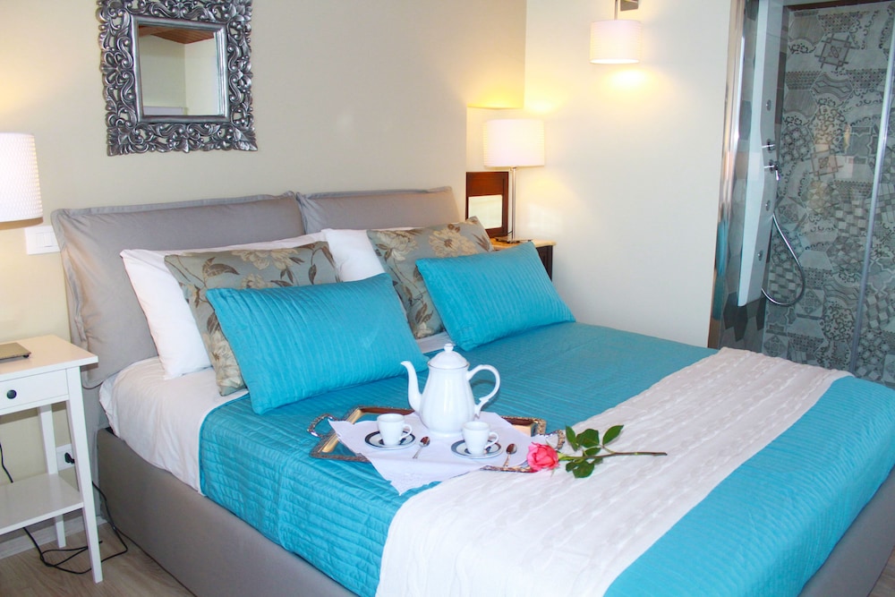 Room (Iris) photo 2