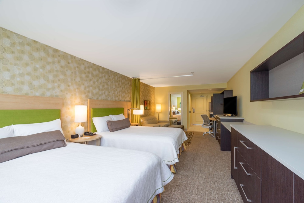 Studio, 2 Queen Beds, Accessible, Non Smoking (hearing acc) photo 3