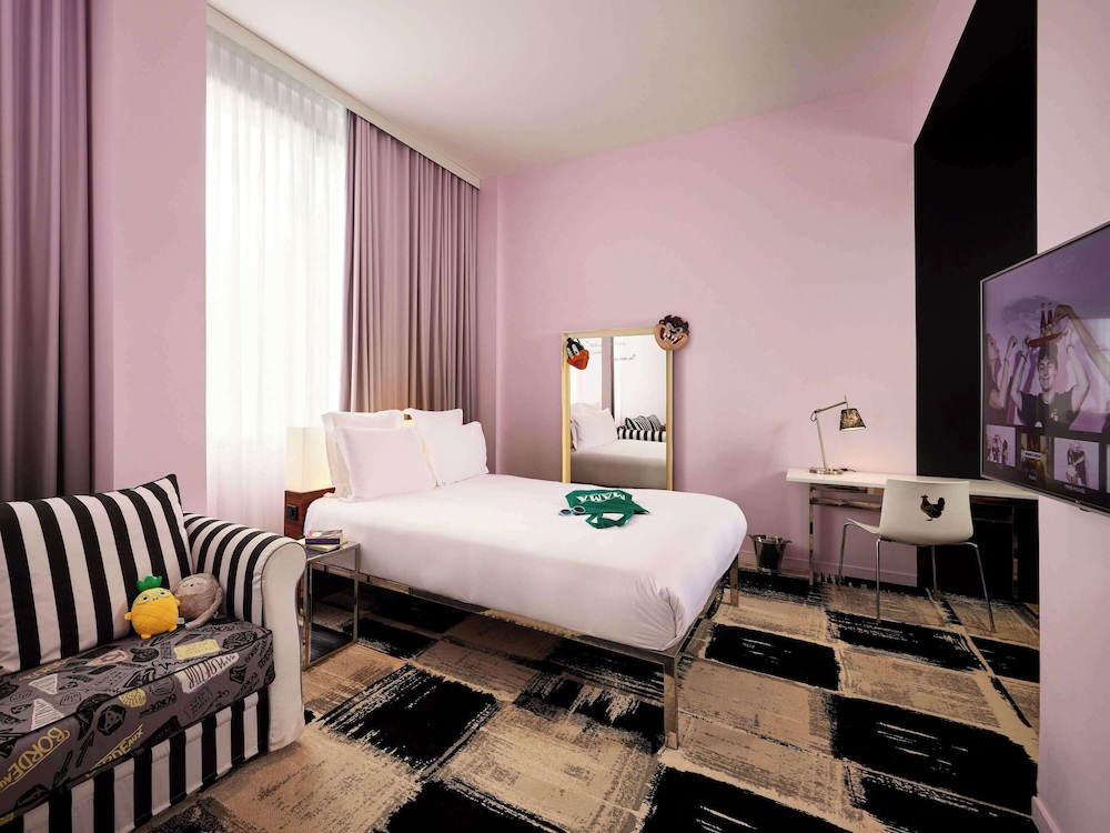 Room, 1 Double Bed with Sofa bed (XL Mama Triple) photo 3