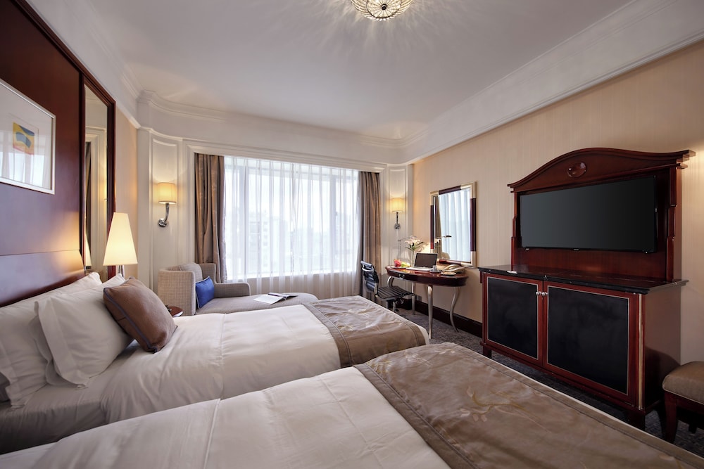 Premier Twin Room with Lounge Access photo 3