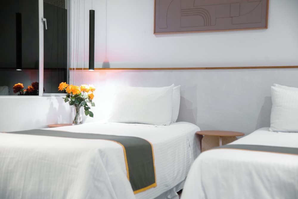 Standard Room, 2 Twin Beds photo 1