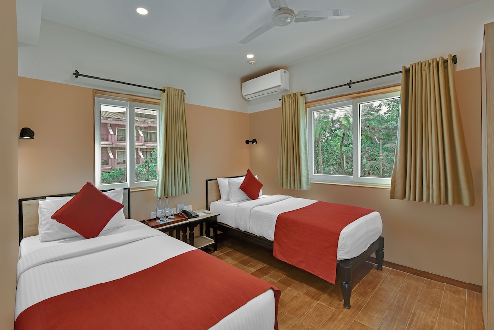 Family Suite, 2 Bedrooms, Garden View photo 2