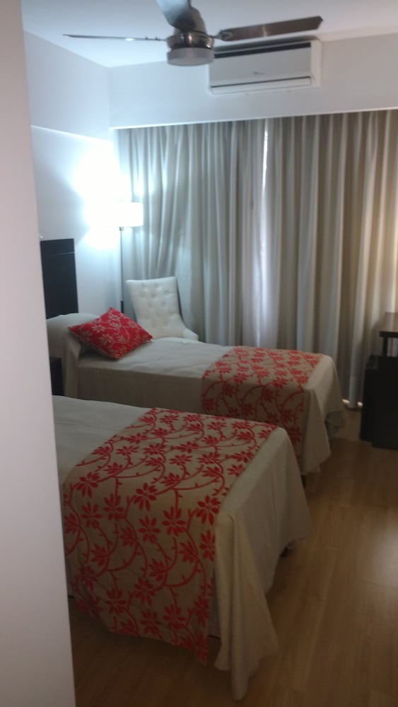 Superior Triple Room, City View photo 2