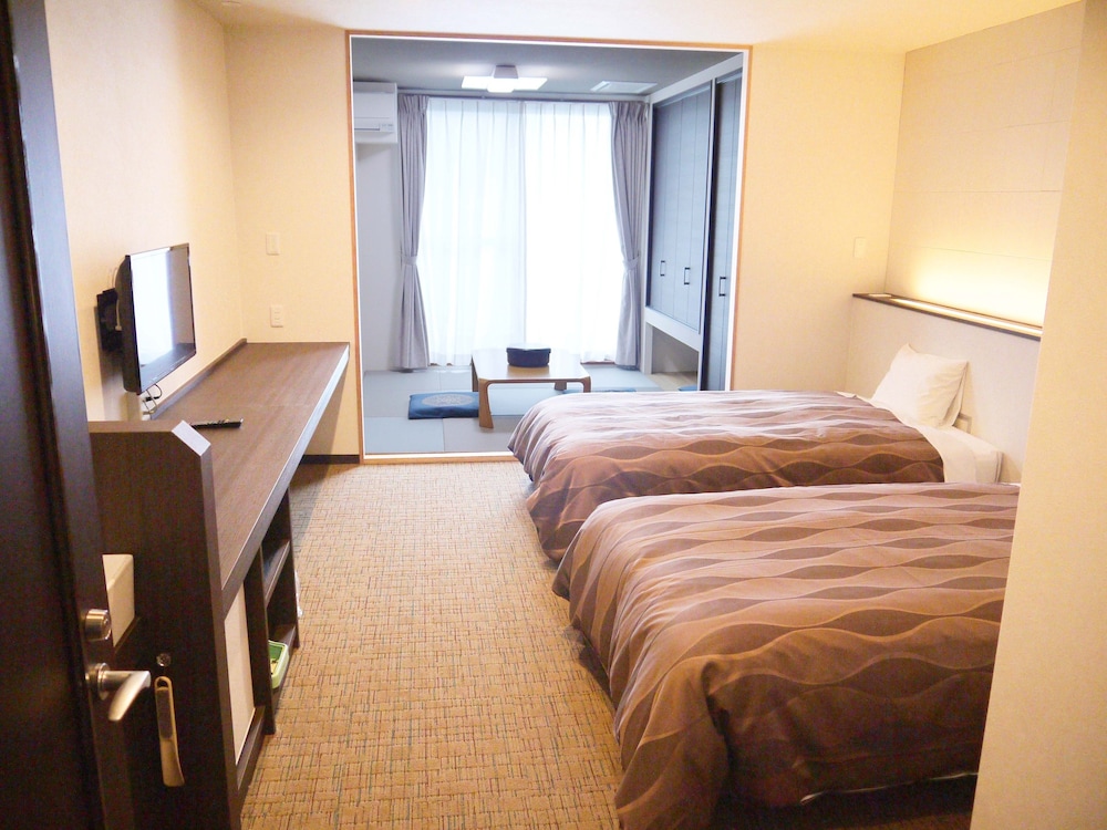 Japanese Western Style Room - Photo 2
