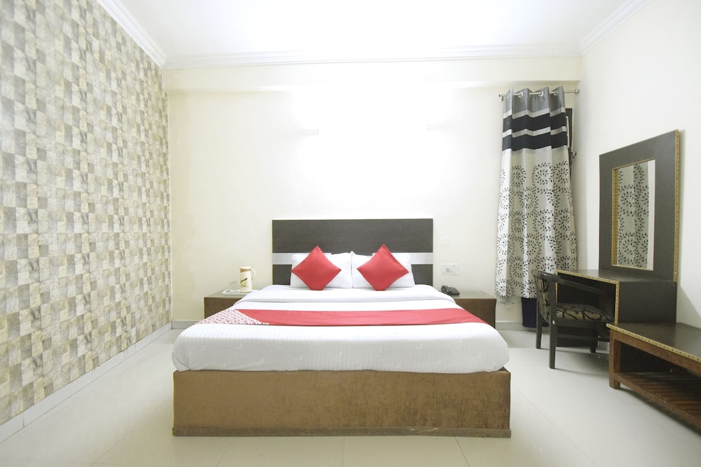 Deluxe Double Or Twin Room, 1 King Bed photo 1