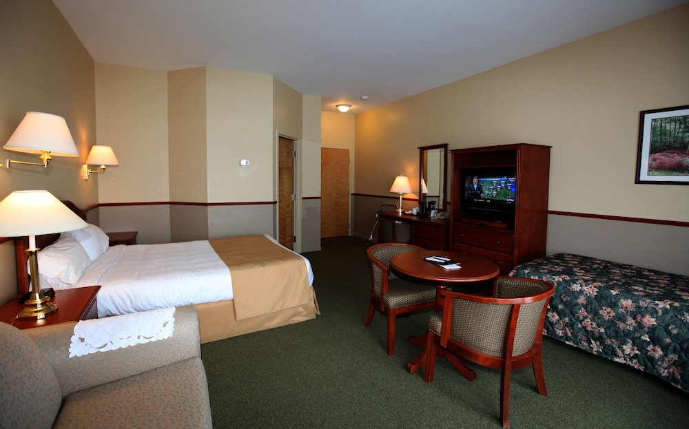 Deluxe Room, 1 Queen Bed with Sofa bed, Bay View photo 1