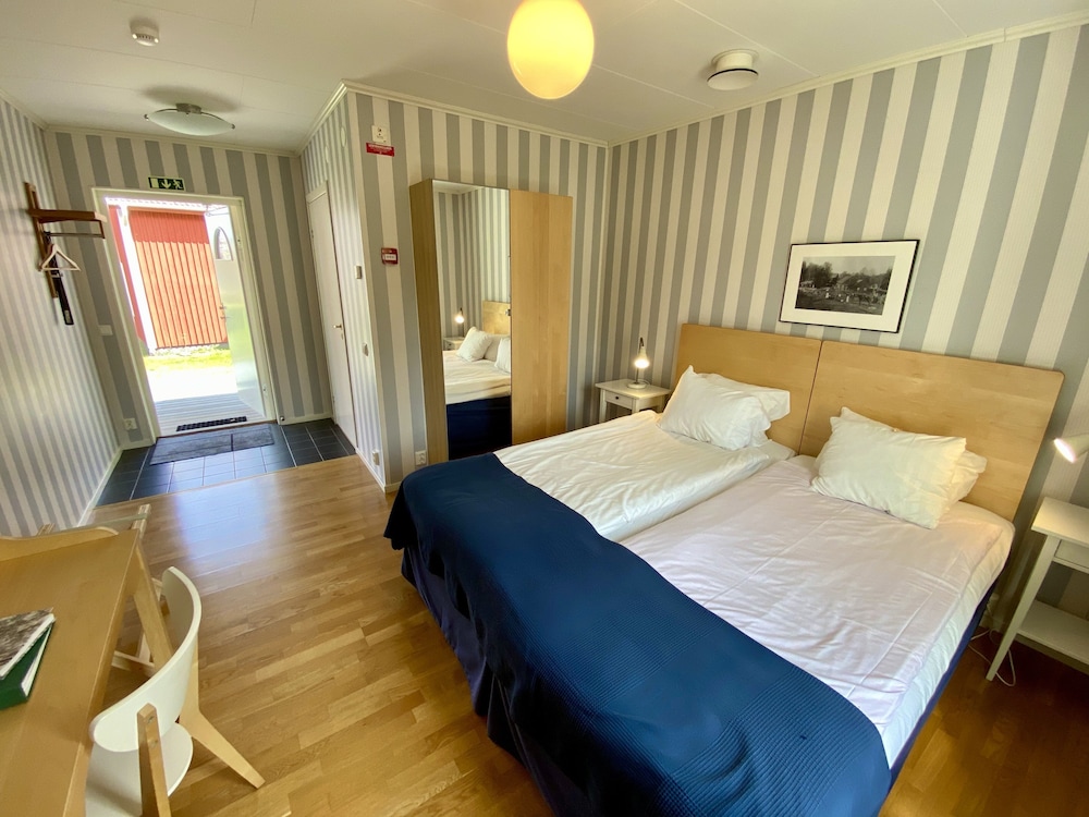 Standard Double Room - Photo 2