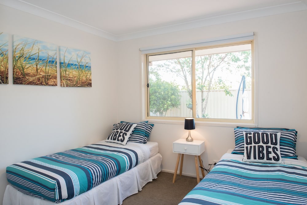 Family Villa, Multiple Bedrooms, Pool Access, Courtyard Area