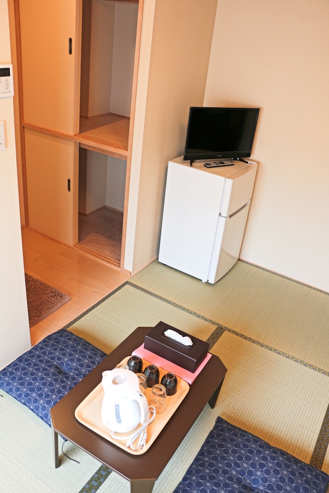 Triple Room (2C) photo 2