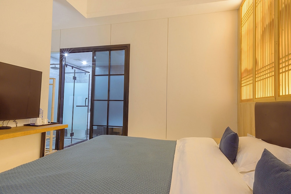 Room, 1 Bedroom, Accessible, Smoking photo 1