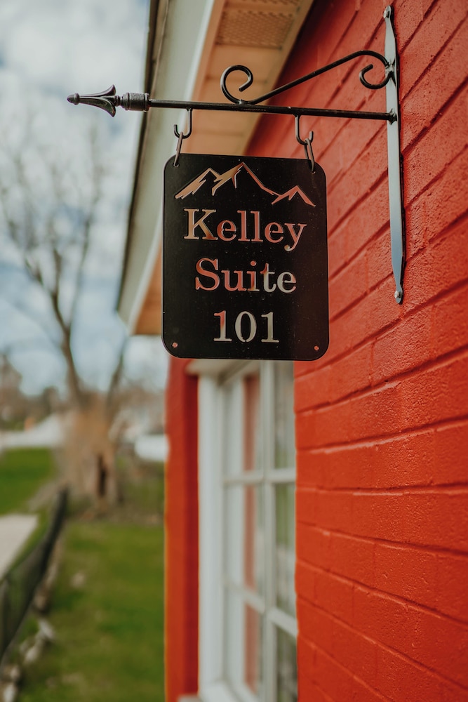 Deluxe Studio Suite photo 1