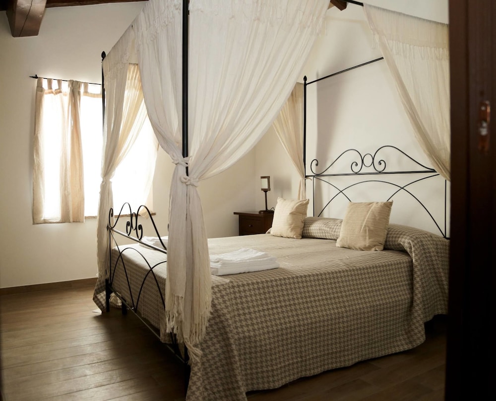 Villa, 5 Bedrooms photo 3