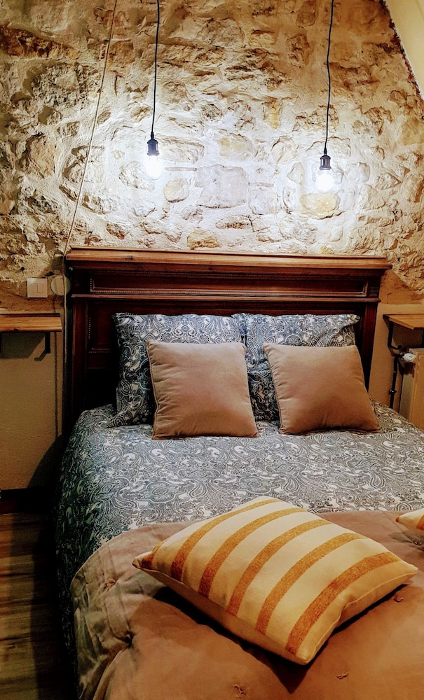 Double Room (A Fleur de Peau) photo 2