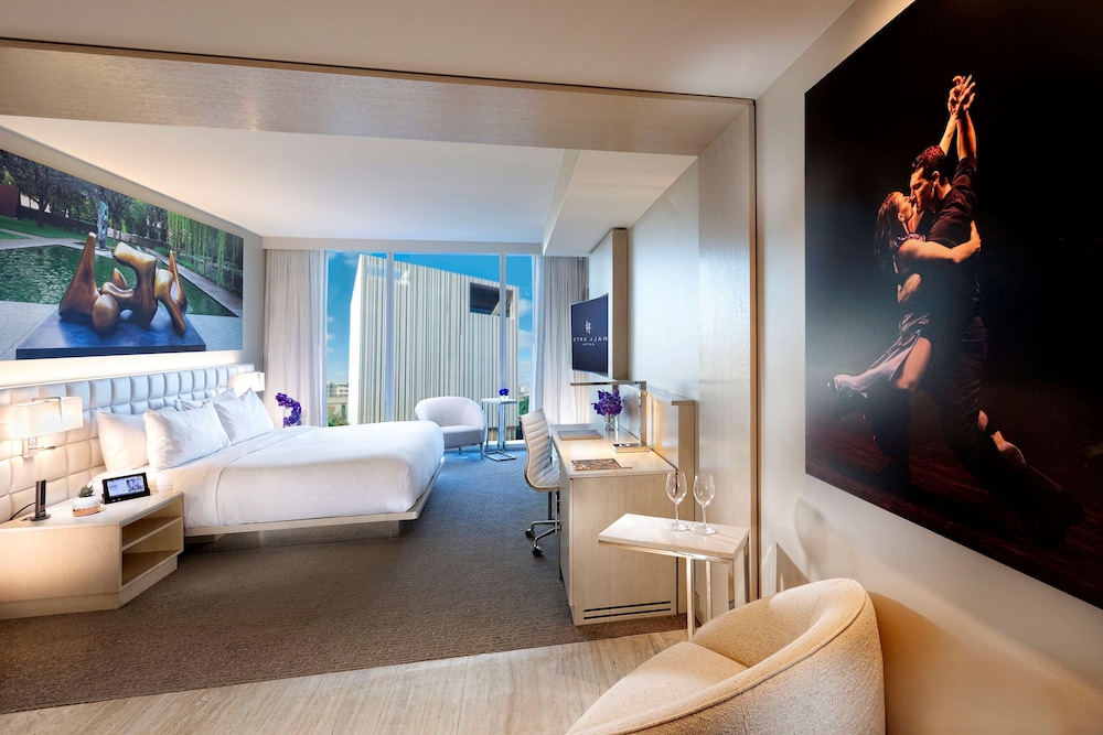 HALL PREMIUM 1 KING BED - Photo 2