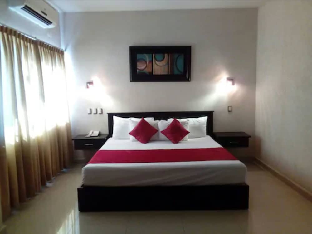 Double Room, 1 King Bed photo 1