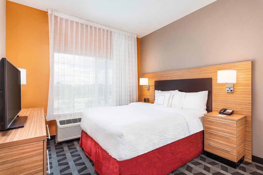 Suite, 1 Bedroom (Mobility Accessible, Roll-In Shower)