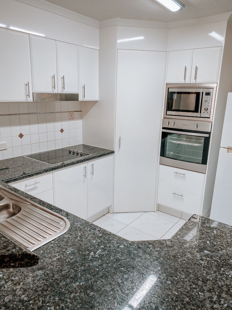 2 Bedroom Partial Ocean View - Photo 5