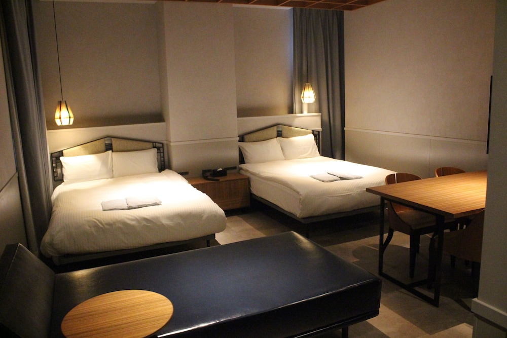 Condominium Flat - Photo 4