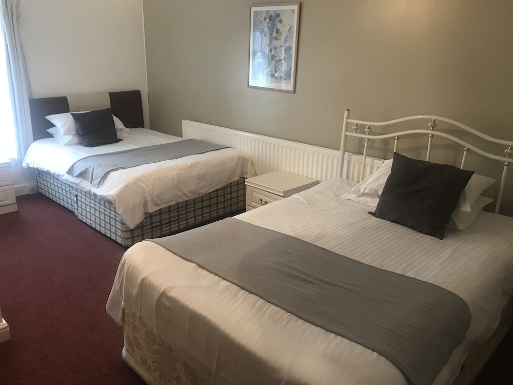 Traditional Quadruple Room, 2 Double Beds, Non Smoking, Garden View