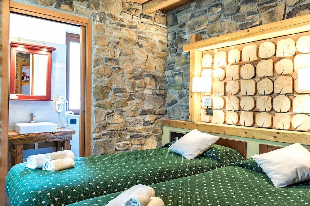 Double or Twin Room, Ground Floor photo 1