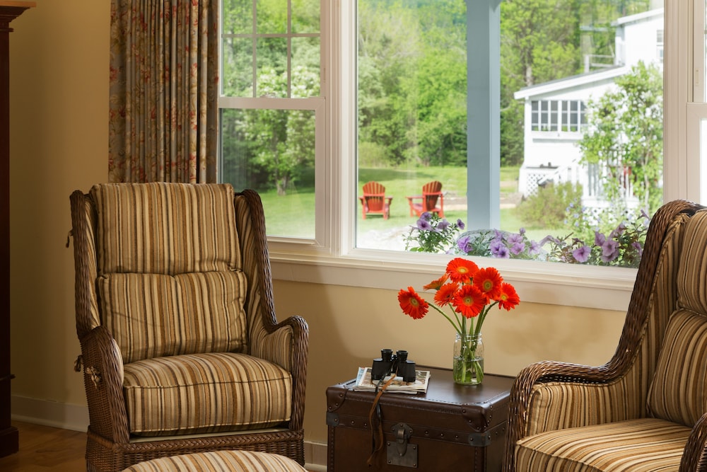 Perennial Fireplace Cottage Room photo 2