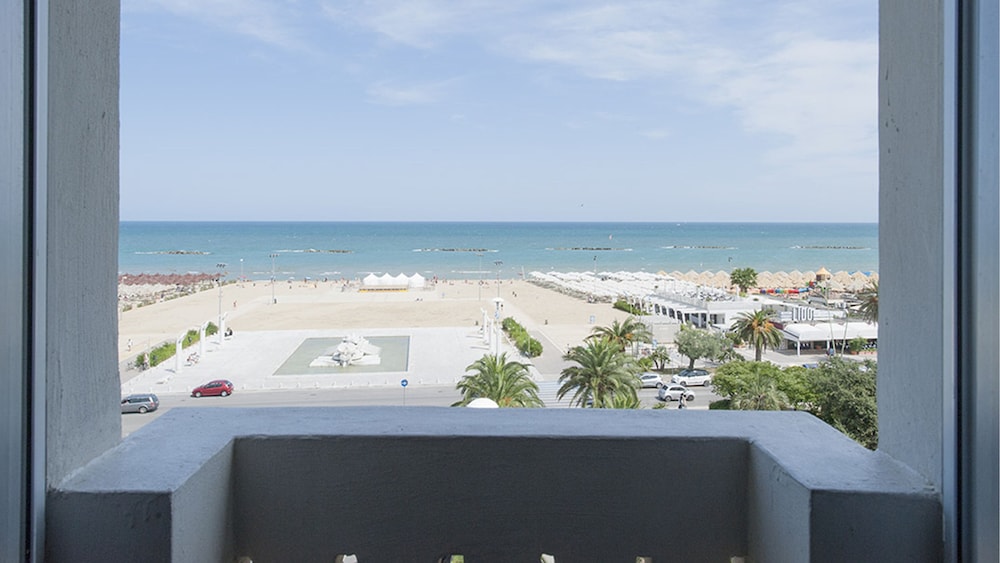 Standard Double or Twin Room, Sea View - Photo 3