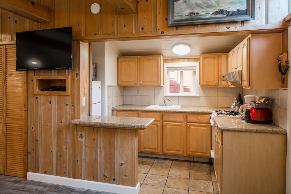 Standard Cottage, Kitchen (1 Queen Bed & 1 Double Bed) photo 3