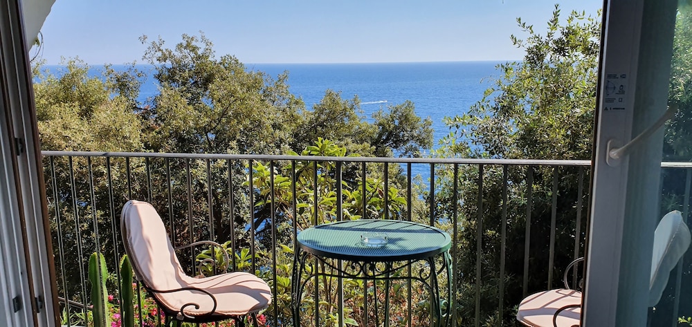Suite, Sea View - Photo 3
