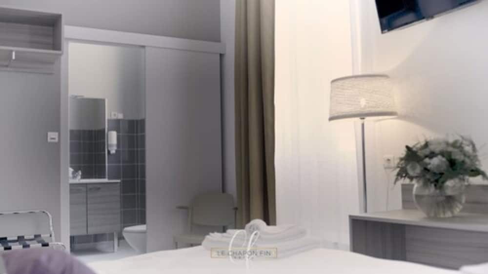 Classic Double Room - Photo 8