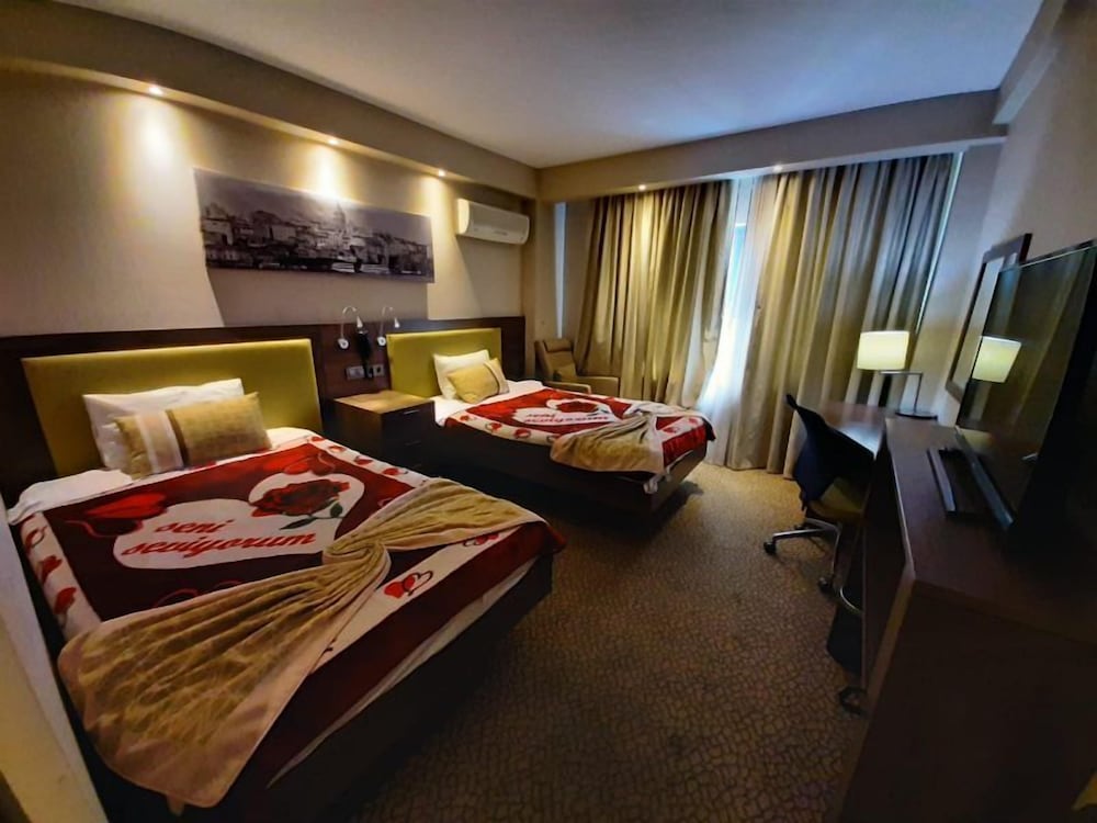 Standard Twin Room photo 2