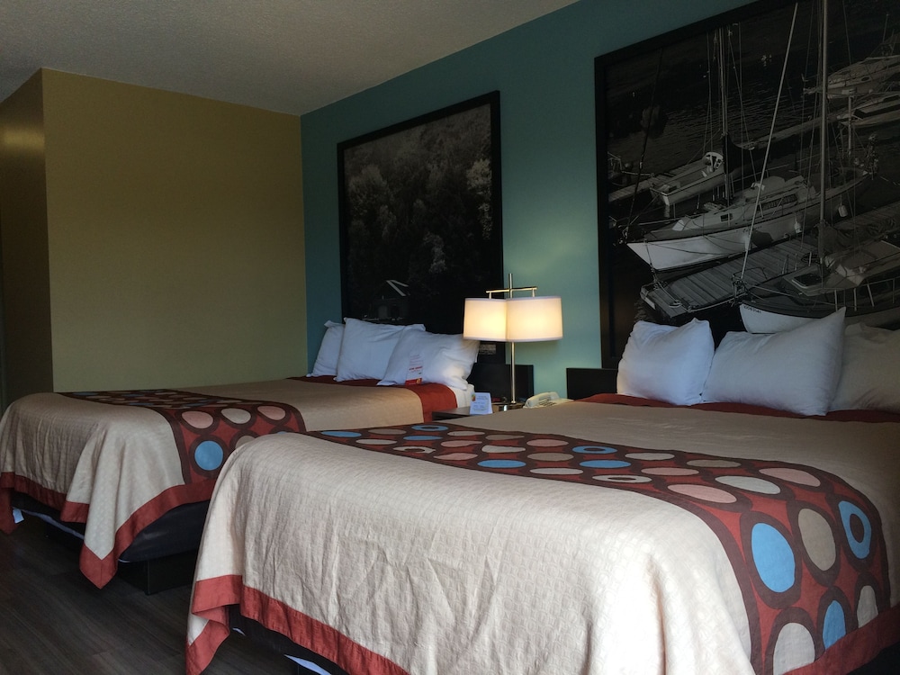2 Queen Beds, Second Floor, Non-Smoking - Photo 6