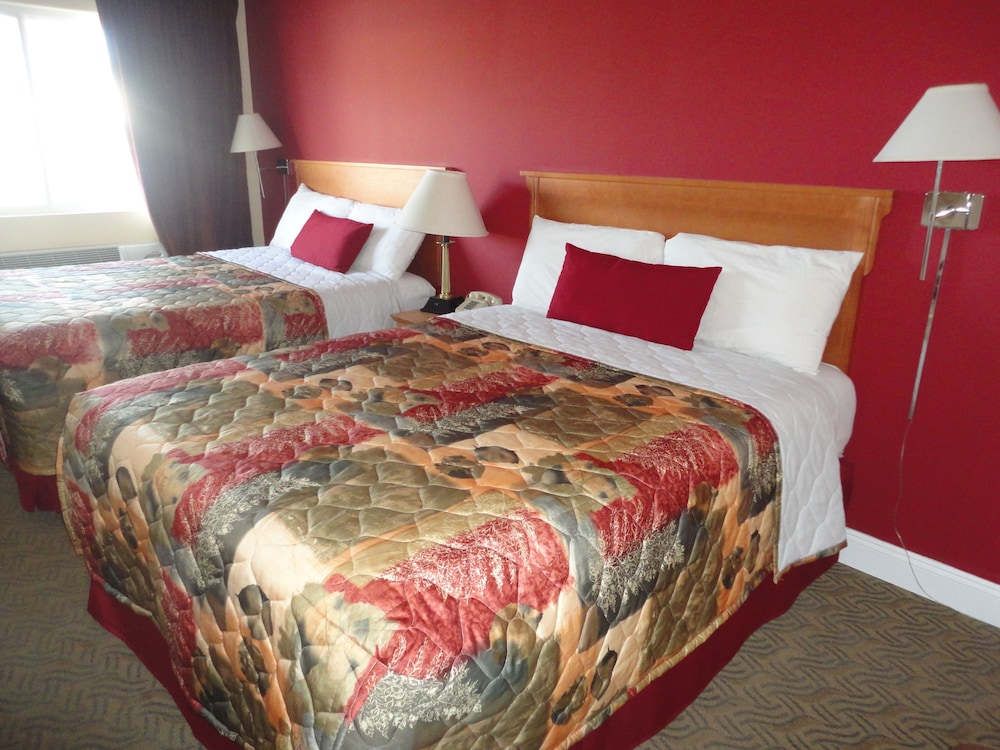 Deluxe Room, 2 Queen Beds photo 2