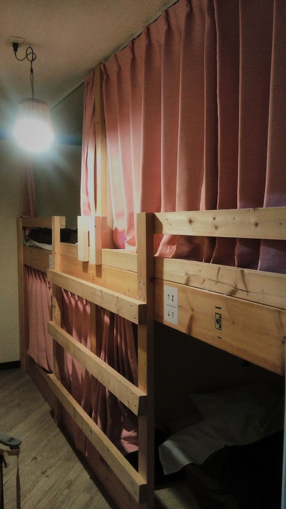 Standard Shared Dormitory, Women only, Shared Bathroom photo 1