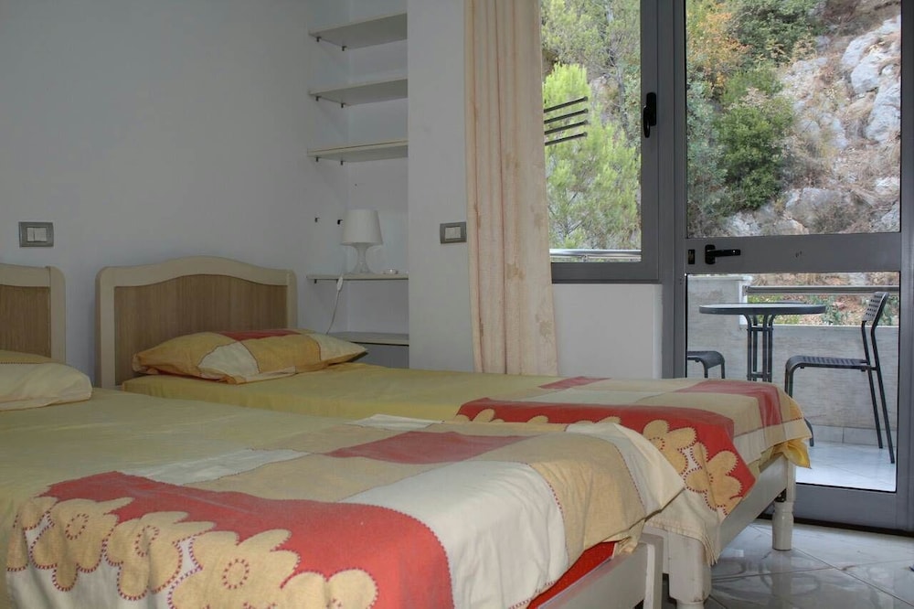 Twin Room, Mountain View photo 1