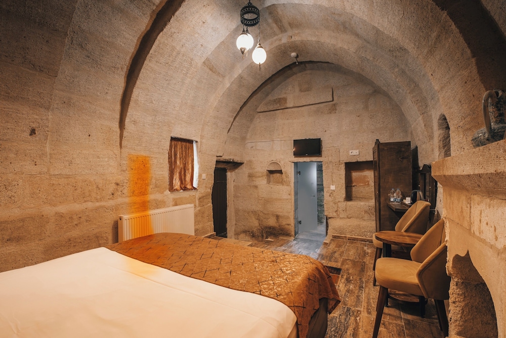 Deluxe Room - Photo 4