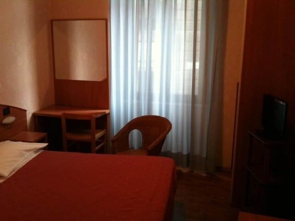Standard Double Room Single Use