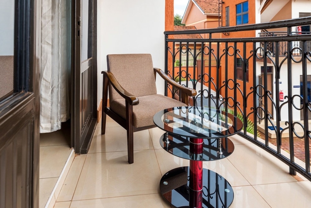 Apartment, 3 Bedrooms, Balcony, City View