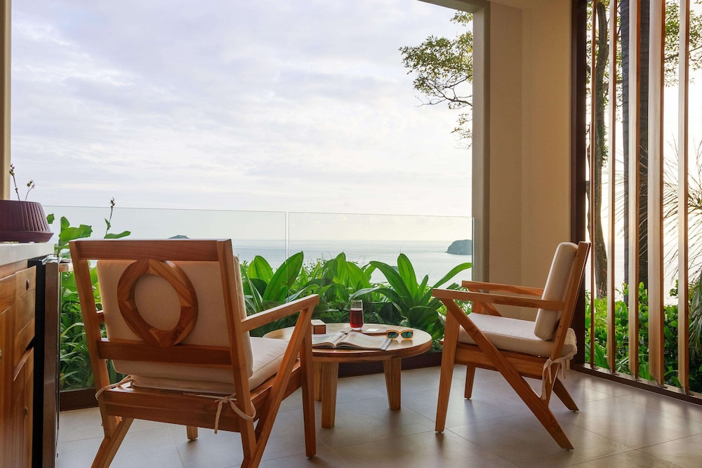 Ocean Breeze Superior Room