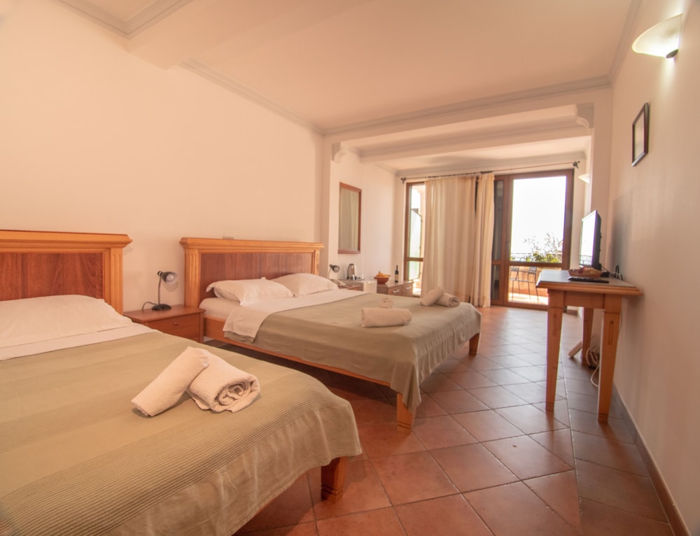 Family Triple Room, Balcony