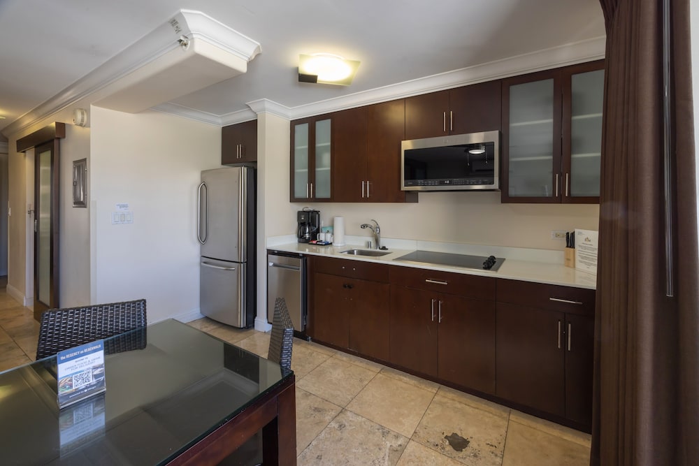 Condo, 2 Bedrooms, City View - Photo 3