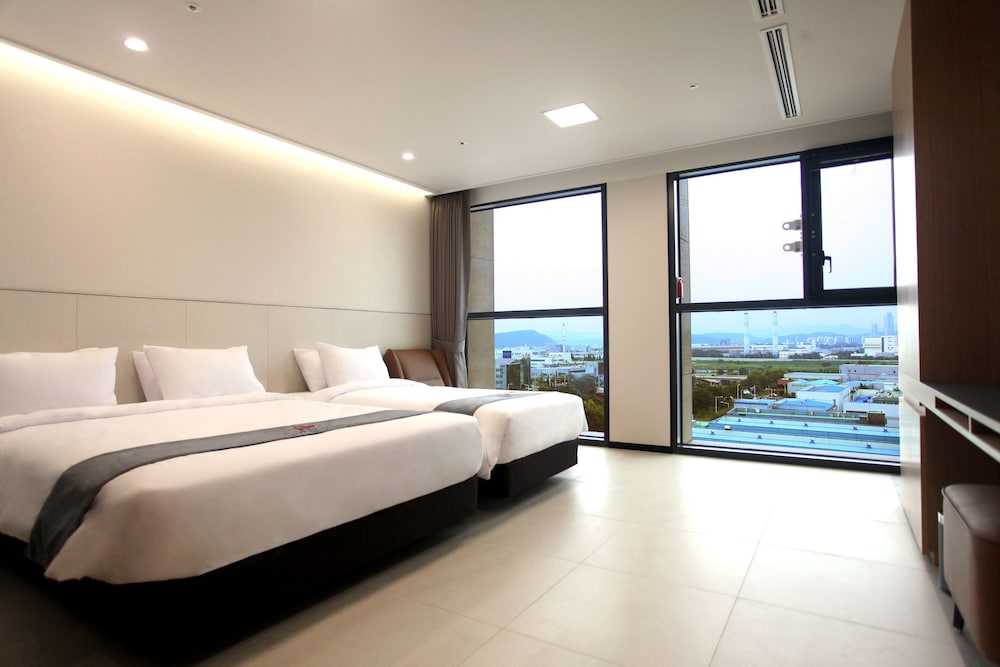 Deluxe Twin Room - Photo 2